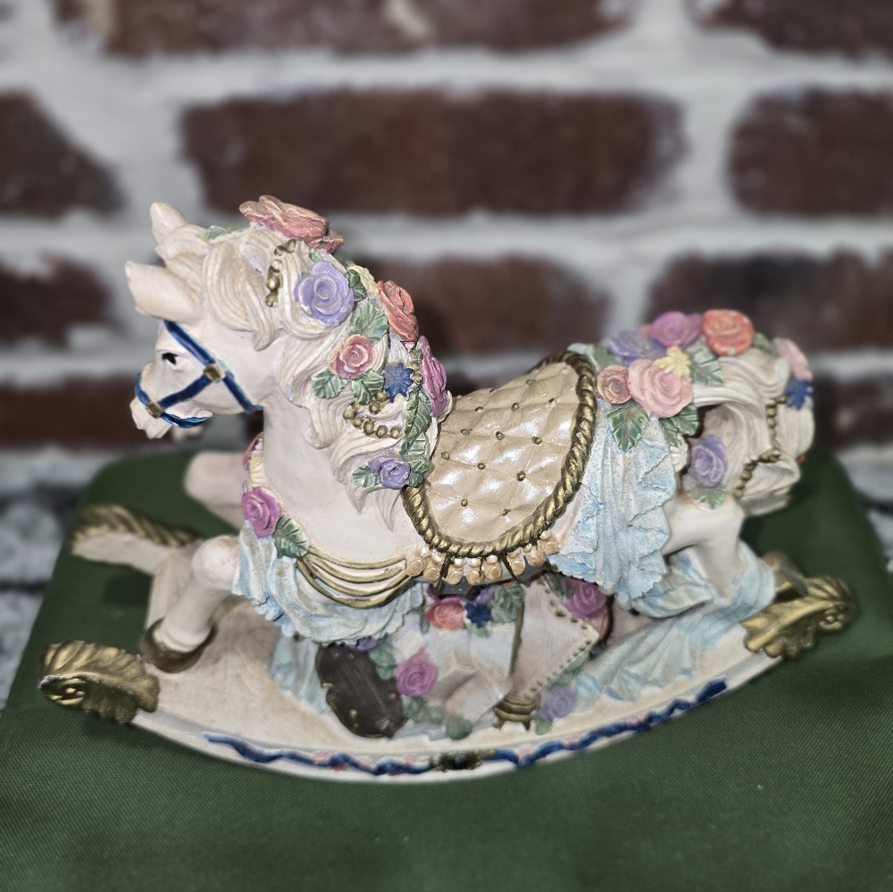 Windsor Vtge Musical  Horse From 1960